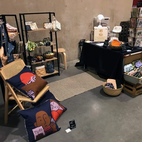 Beurs stand Op een marktje Sabine