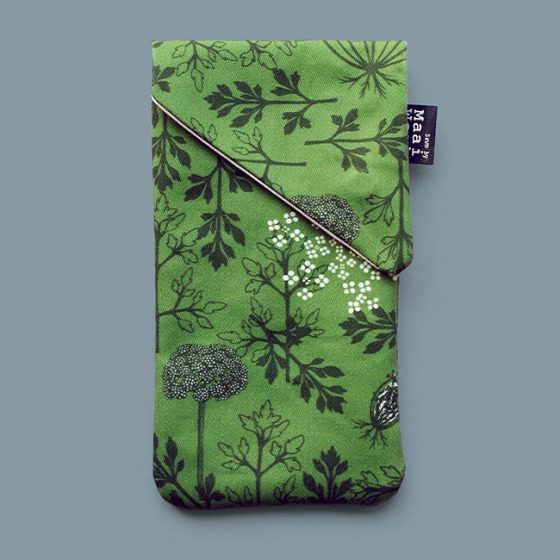 Telefoonhoesje of brillenhoesje met wilde peen